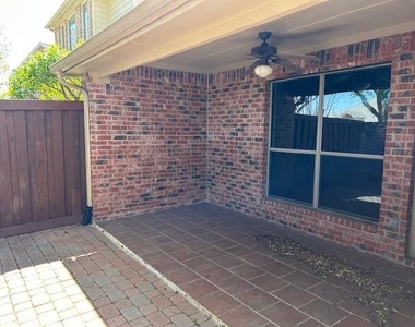 28 Emerald Pond Drive - Photo Thumbnail 16