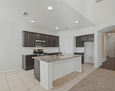 1612 Ringtail Drive - Photo Thumbnail 8
