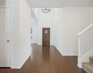1612 Ringtail Drive - Photo Thumbnail 3