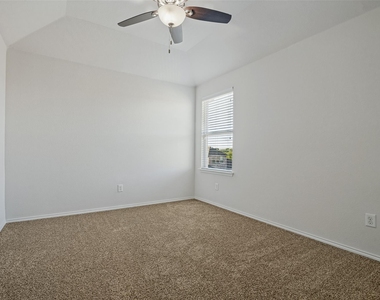 1612 Ringtail Drive - Photo Thumbnail 15