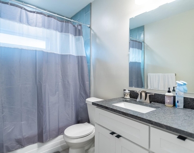 4514 Victor - Photo Thumbnail 13