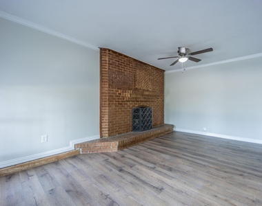 2652 Bluebird Lane - Photo Thumbnail 10