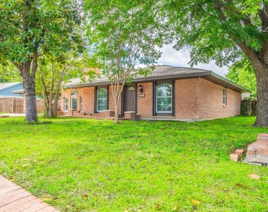 2652 Bluebird Lane - Photo Thumbnail 1