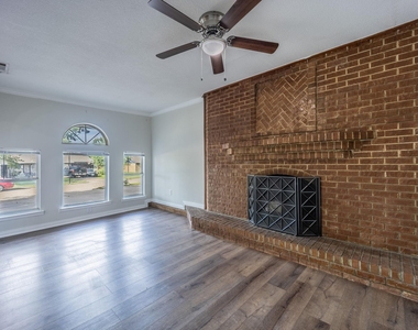 2652 Bluebird Lane - Photo Thumbnail 9