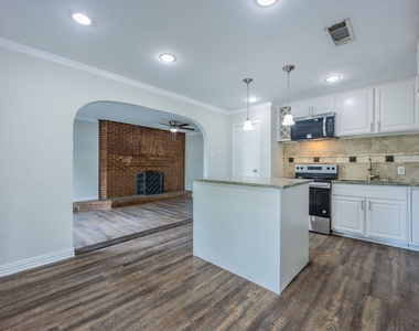 2652 Bluebird Lane - Photo Thumbnail 7