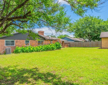 2652 Bluebird Lane - Photo Thumbnail 23