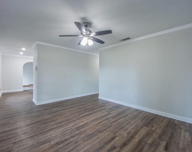 2652 Bluebird Lane - Photo Thumbnail 3