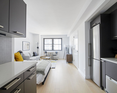 East 39th Street - Photo Thumbnail 1