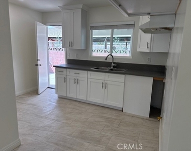 5198 Washington - Photo Thumbnail 3