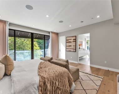 9171 W 3rd Street - Photo Thumbnail 20