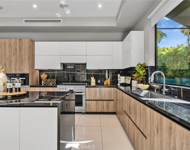 9171 W 3rd Street - Photo Thumbnail 10