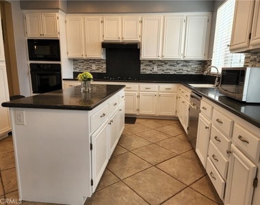 33810 Summit View - Photo Thumbnail 5