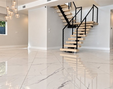 14659 Mccormick Street - Photo Thumbnail 9