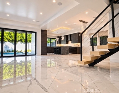 14659 Mccormick Street - Photo Thumbnail 3