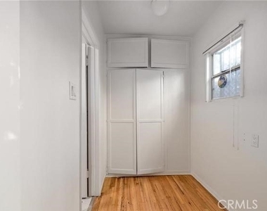 1283 S Dunsmuir Avenue - Photo Thumbnail 21