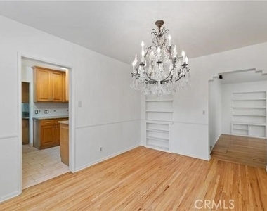 1283 S Dunsmuir Avenue - Photo Thumbnail 7