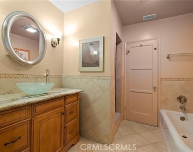 1283 S Dunsmuir Avenue - Photo Thumbnail 20