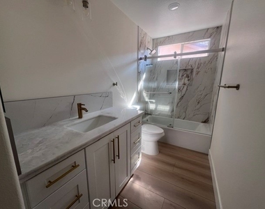 14642 Elm - Photo Thumbnail 5