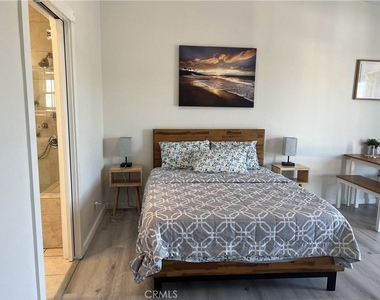 10485 La Sombra Avenue - Photo Thumbnail 9
