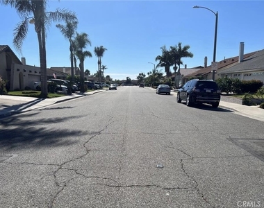 10485 La Sombra Avenue - Photo Thumbnail 1
