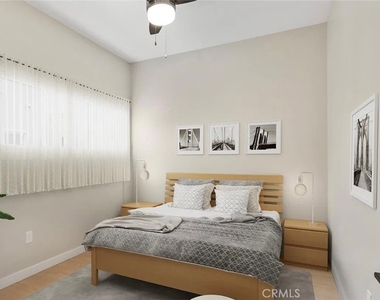 1220 E 1st Unit - Photo Thumbnail 4