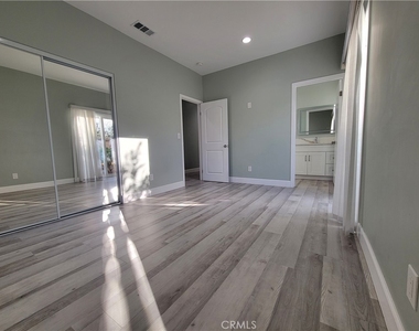 13455 Ontario Dr - Photo Thumbnail 7
