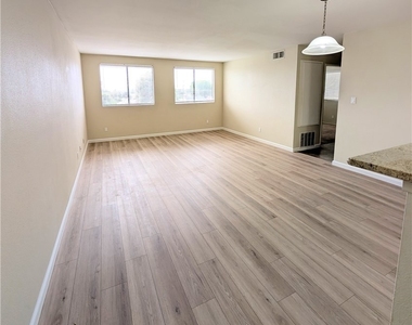 17330 Chatsworth Street - Photo Thumbnail 5