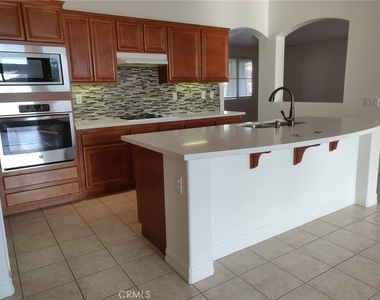 13667 Woodlands Street - Photo Thumbnail 7