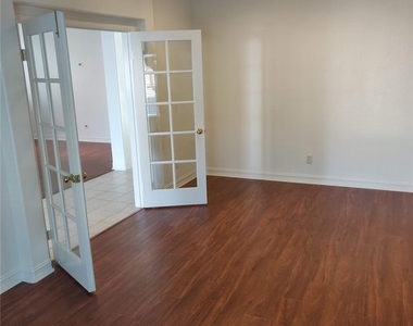 13667 Woodlands Street - Photo Thumbnail 4
