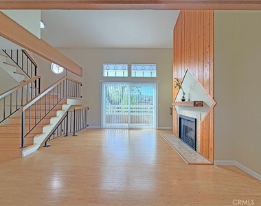 917 W Imperial Highway - Photo Thumbnail 7