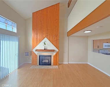 917 W Imperial Highway - Photo Thumbnail 6