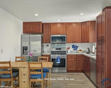 378 S 16th Street - Photo Thumbnail 1