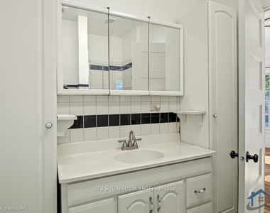 378 S 16th Street - Photo Thumbnail 18