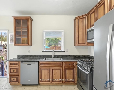 378 S 16th Street - Photo Thumbnail 2