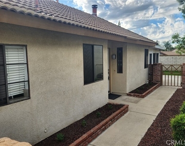 11265 Drake Street - Photo Thumbnail 1