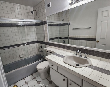 11265 Drake Street - Photo Thumbnail 11