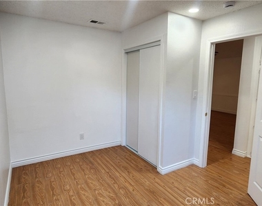 11265 Drake Street - Photo Thumbnail 9