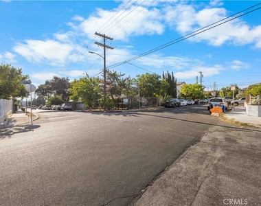 6903 Greeley Street - Photo Thumbnail 34