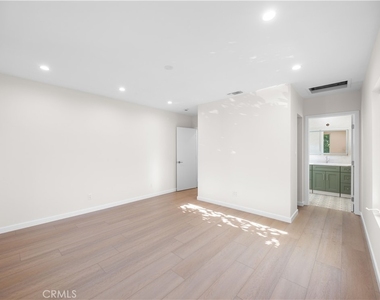 6903 Greeley Street - Photo Thumbnail 16
