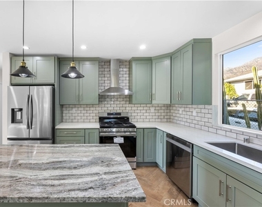 6903 Greeley Street - Photo Thumbnail 11