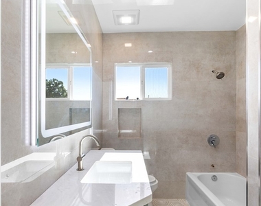 6903 Greeley Street - Photo Thumbnail 13
