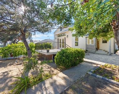6903 Greeley Street - Photo Thumbnail 24