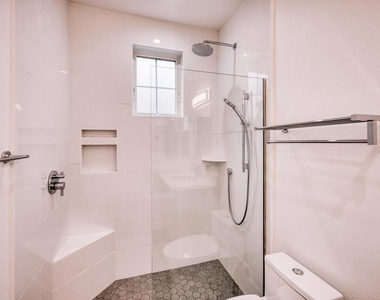 285 Oak Park Lane - Photo Thumbnail 16