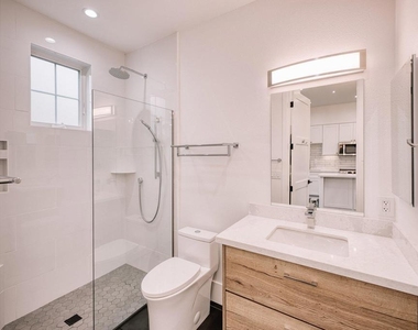 285 Oak Park Lane - Photo Thumbnail 15