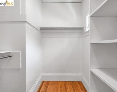 2038 Lakeshore Ave - Photo Thumbnail 15