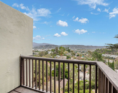 2348 Silver Ridge Avenue - Photo Thumbnail 4