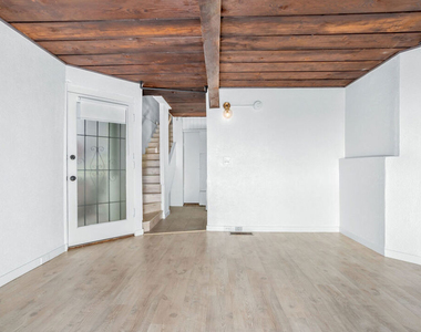 2348 Silver Ridge Avenue - Photo Thumbnail 12