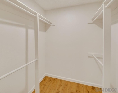 9489 Fairgrove Ln - Photo Thumbnail 19