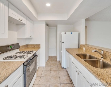9489 Fairgrove Ln - Photo Thumbnail 9