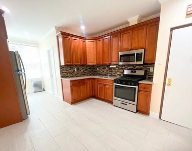 54-6 Nurge Avenue - Photo Thumbnail 5